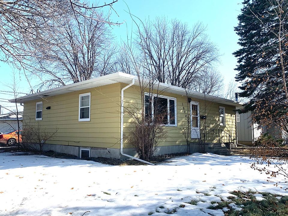 1604 19th St S, Moorhead, MN 56560 | Zillow