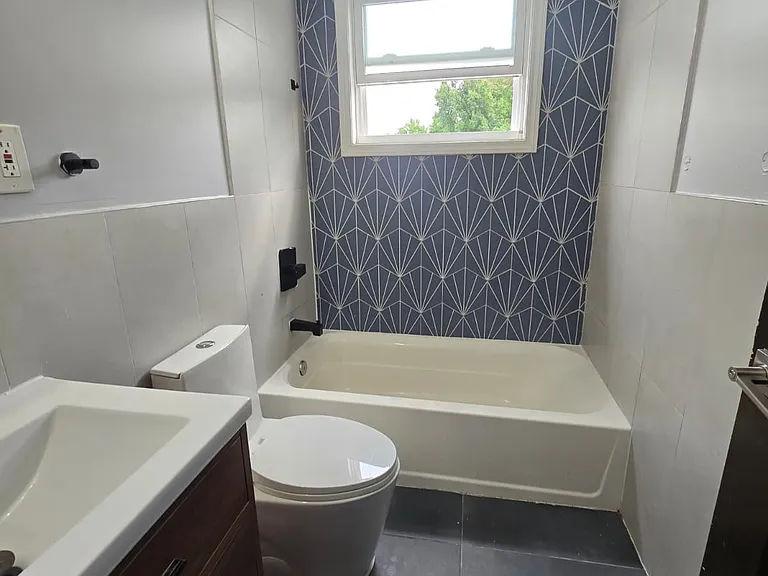 162 Elwood Ave #1 — Photo 3