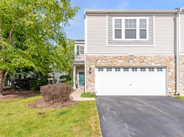 3880 Blackstone Dr, Aurora, IL 60504