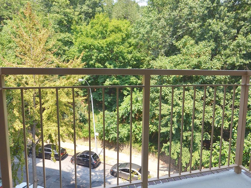 1st image of 175 Payson Ave APT 5B