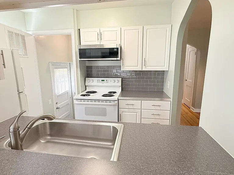 4608 Wakeley St — Photo 13