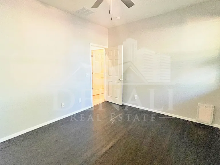 4447 S Antonio Cir — Photo 23