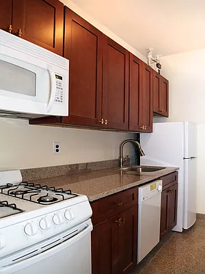 Rented by Issembert Companies | media 6