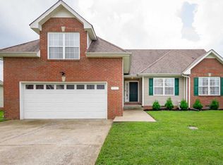 1176 Country Fields Ln, Fields, TN 37040
