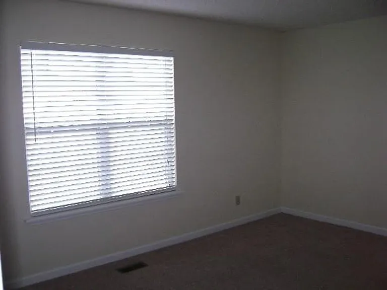 2506 Splinter Ct — Photo 5