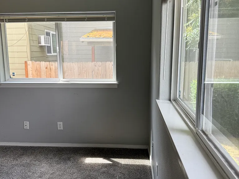 5623 SE 84th Ave #3 — Photo 7