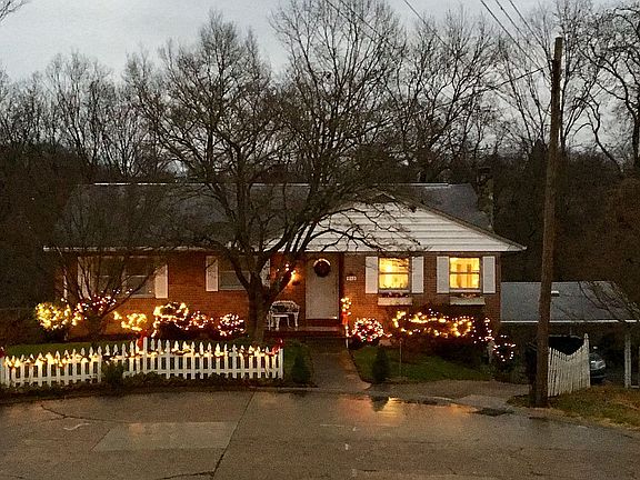 2nd image of 913 Alynwood Cir