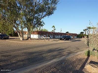 4th image of 3950 N Palm Cir
