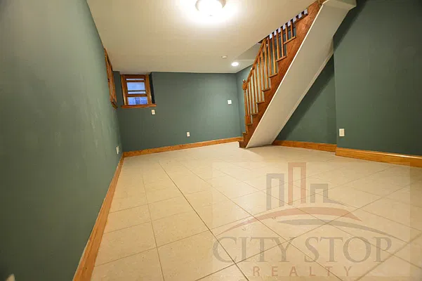 Rented by City Stop Realty | media 5