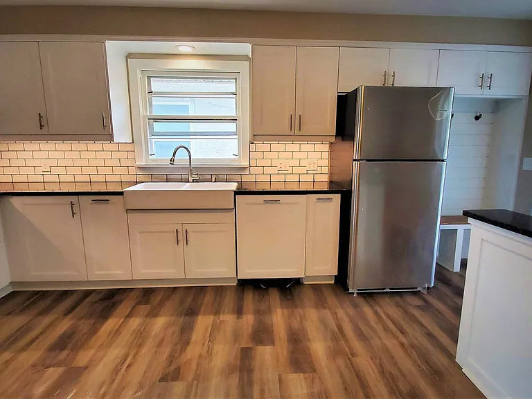 3325 Beard Ave N — Photo 6