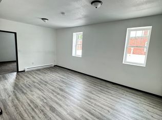 108 W Washington St, Millersburg, IN 46543