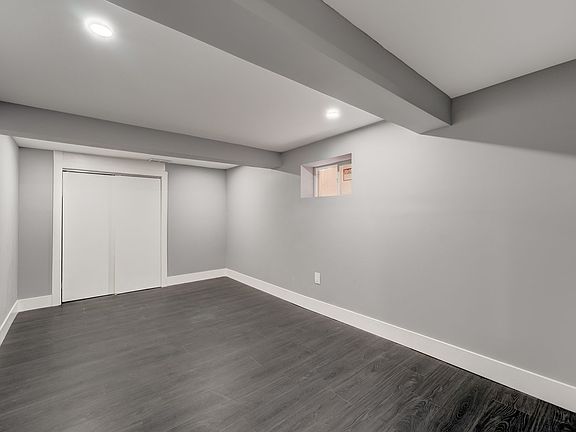2nd image of 4917 W Race Ave #G
