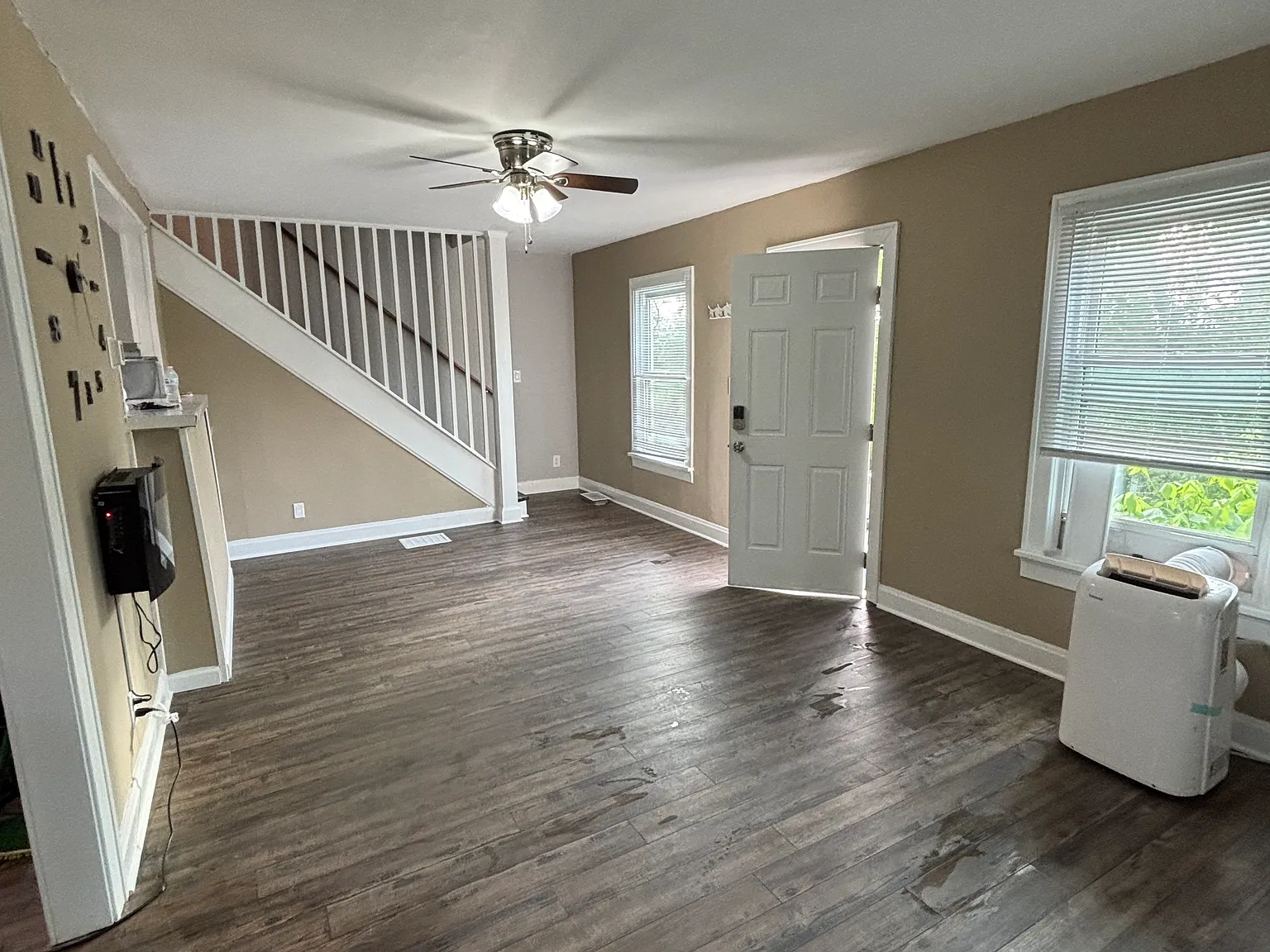 380 Gilmore St — Photo 3