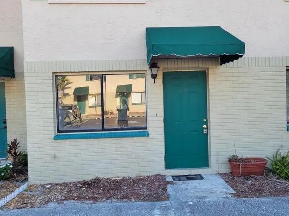 2052 Kings Highway #9, Clearwater, FL 33755