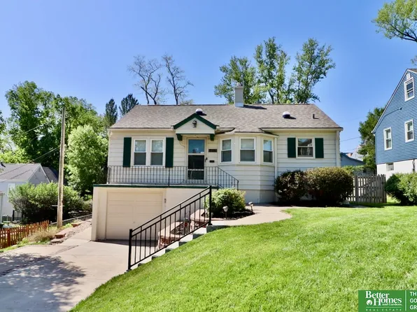 5815 Hickory St, Omaha, NE 68106