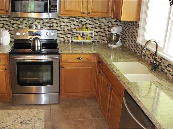 5th image of 1925 10th St