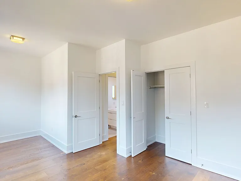 24 Kennedy Ave #UPPER — Photo 30
