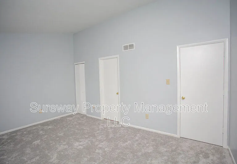 12 Grant Ln — Photo 29