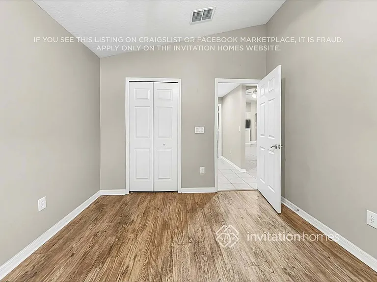 9424 Clover Glen Dr — Photo 16