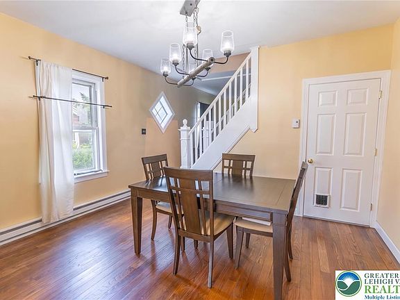 4th image of 622 Lechauwecki Ave