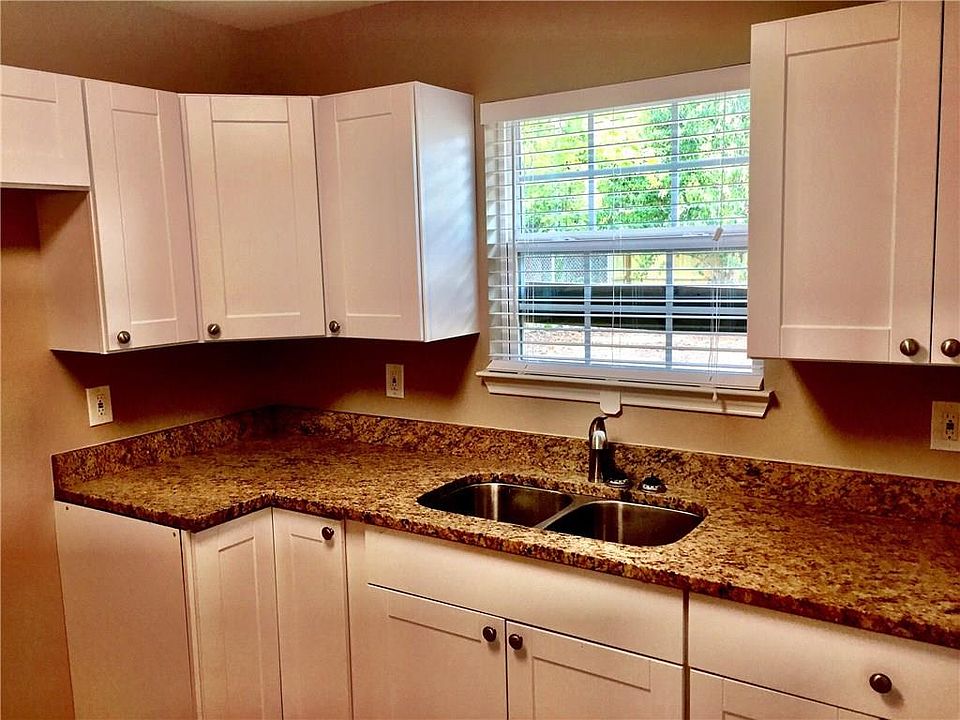 2nd image of 2025 Langston St