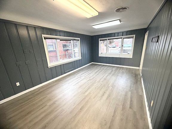 3rd image of 3138 Tremainsville Rd