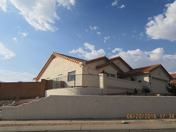 3rd image of 4590 W Plantation St