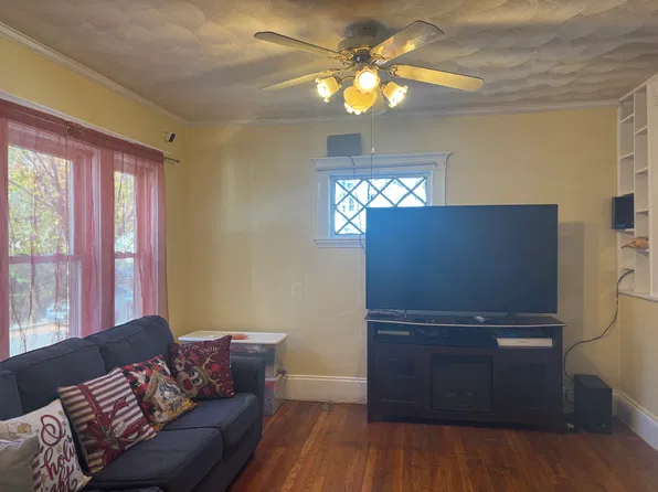 115 Pennsylvania Ave #1, Somerville, MA 02145