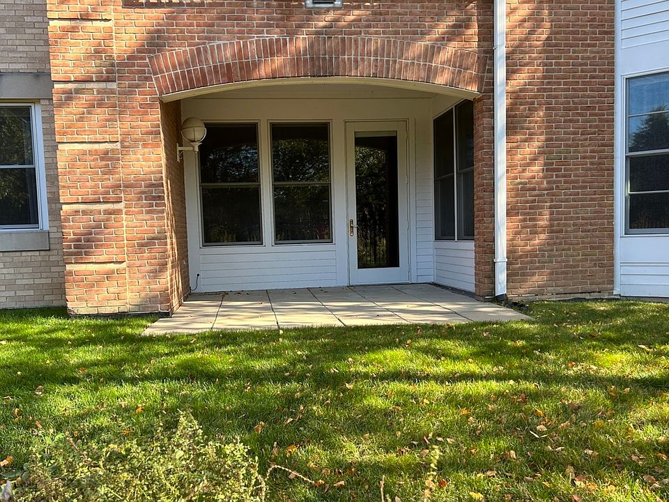 2nd image of 2350 Chestnut Ave Unit 103