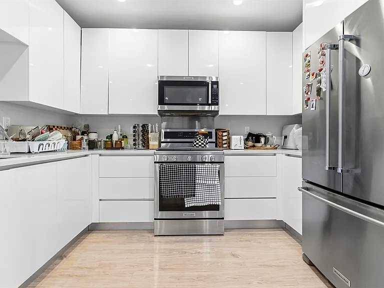 145 Newbury Ave #15 — Photo 14