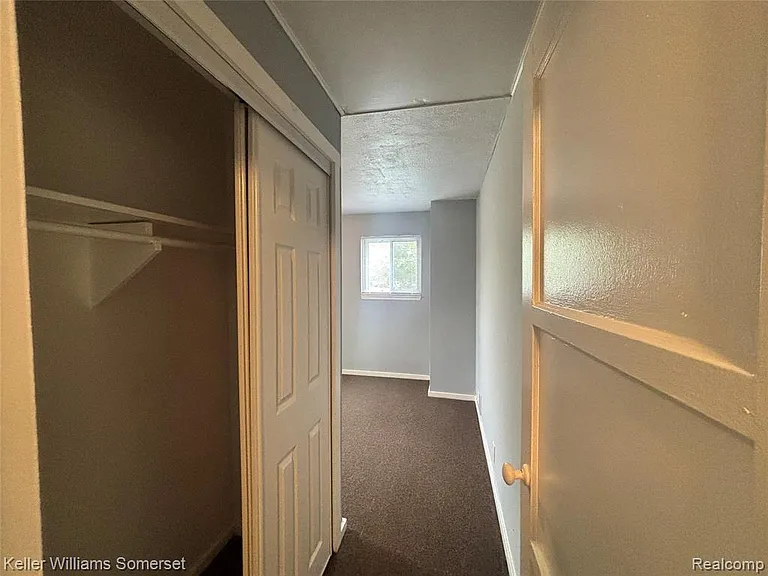 32057 Cheboygan Ct — Photo 12