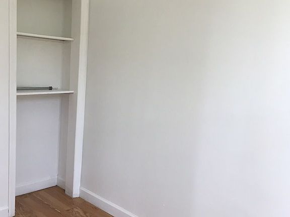 5th image of 1109 Dekalb Ave APT 3R