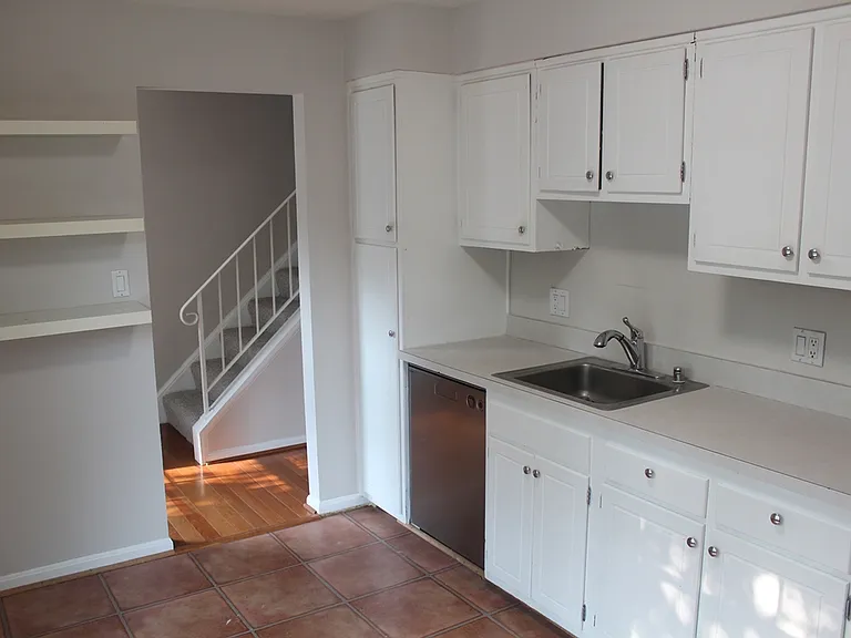8224 Doctor Craik Ct — Photo 8