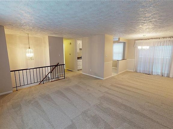 5th image of 1822 Woodland Trce