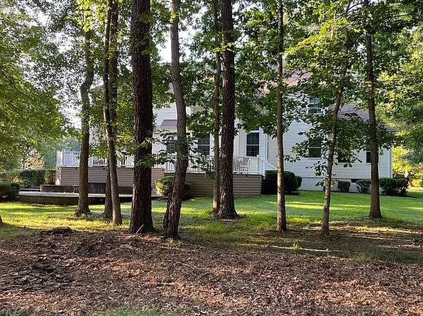 1 Prince Ct, Jackson, NJ 08527