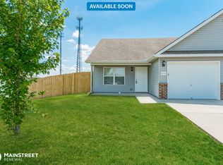 1514 Eagle Dr, Pleasant Hill, MO 64080