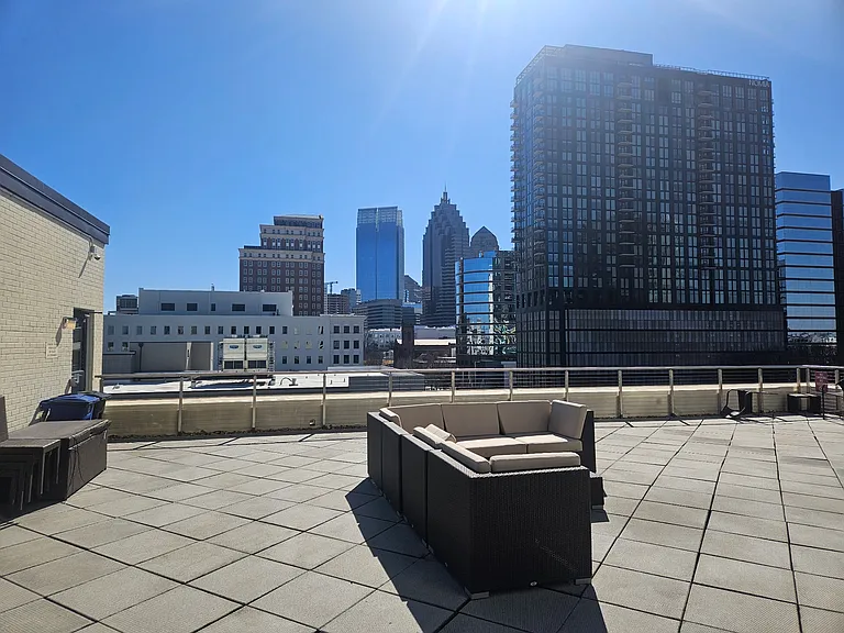 1421 Peachtree St NE #305 — Photo 12