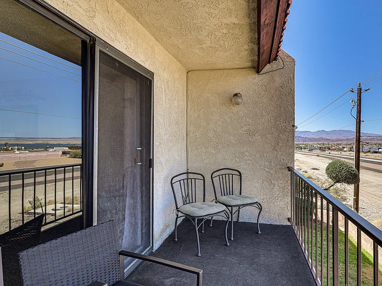 453 Lake Havasu Ave N #D — Photo 5