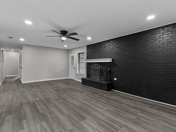 5th image of 2604 Redbud St
