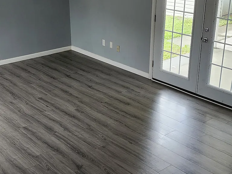 197 Wyndcrest Ct — Photo 2