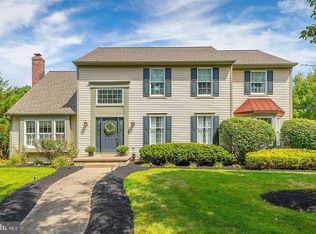 41 Periwinkle Dr, Mount Laurel, NJ 08054