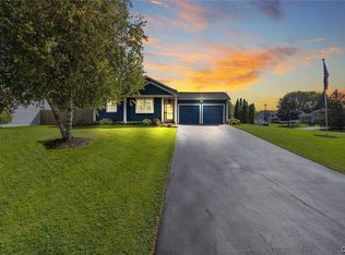 6144 Palisades Dr, Cicero, NY 13039