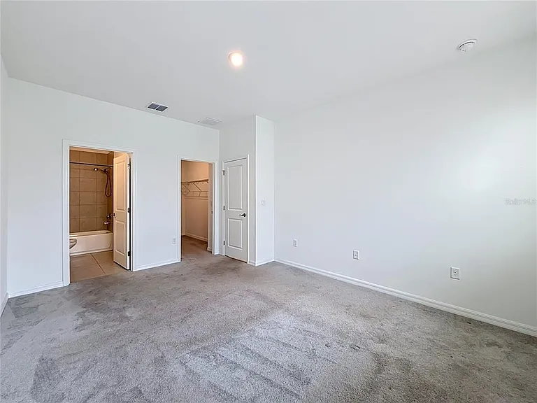 418 Quayside Ave — Photo 20