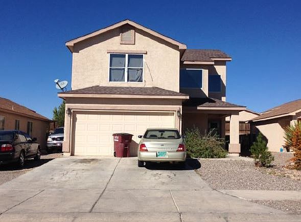 1st image of 35 Avenida Jardin