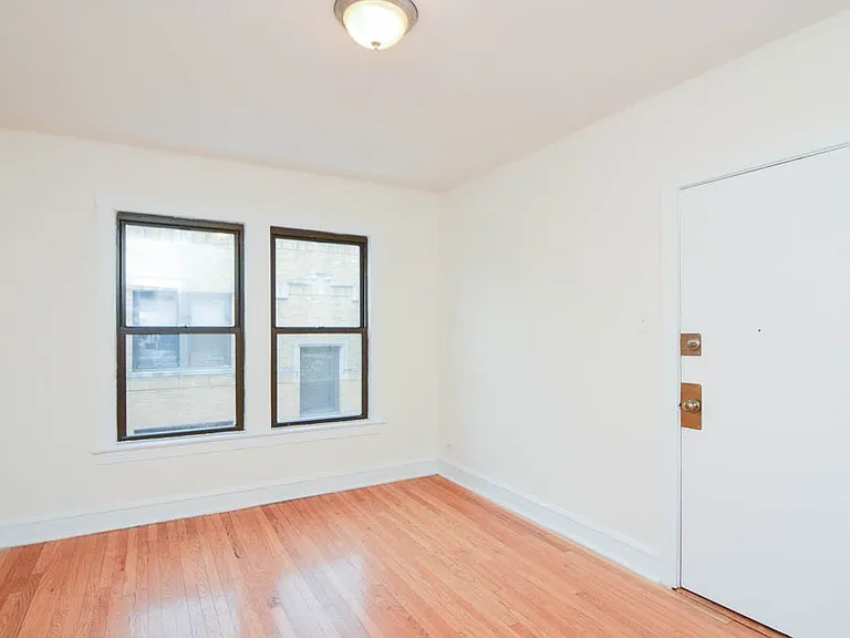 2649 N Spaulding Ave #W4 — Photo 5