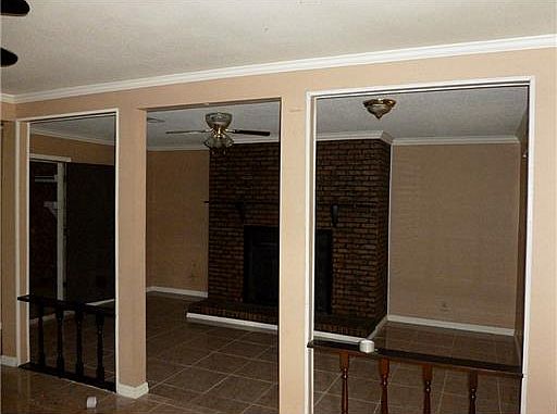 2nd image of 1915 42nd Ave