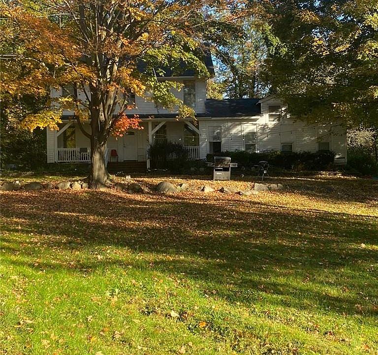 1st image of 398 New Hempstead Road