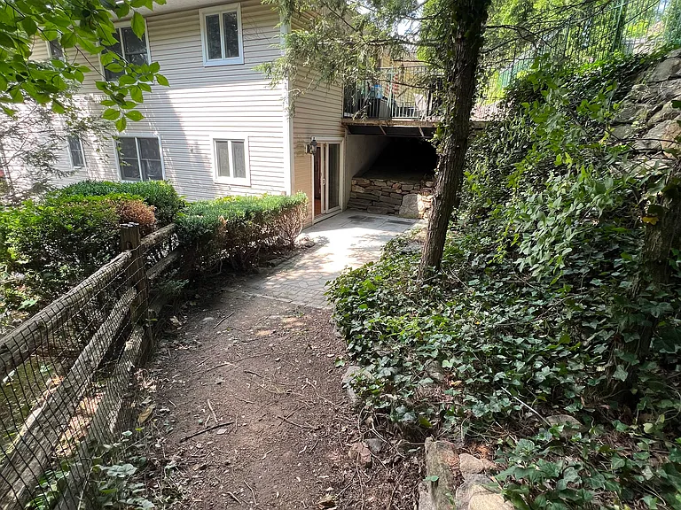 Boyd Pl — Photo 10