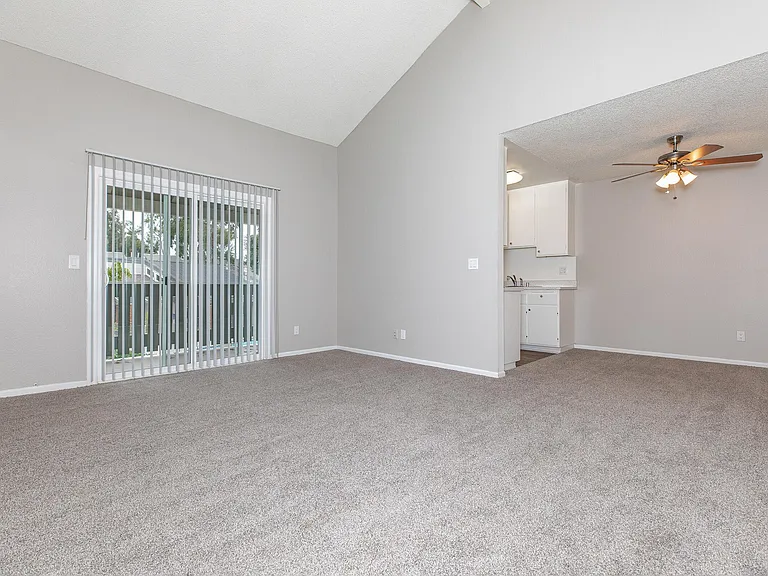 Peartree Apartments — Photo 28