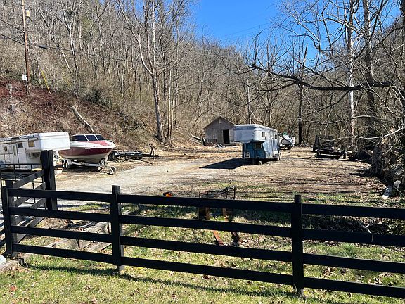 2nd image of 1450 Ford Rd